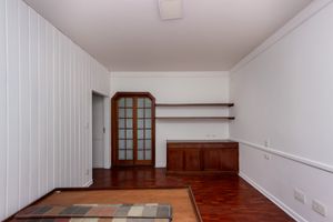 Image 12 - 918998