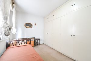 Image 11 - 919002