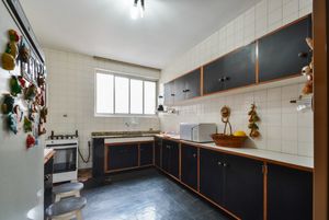 Image 21 - 919002