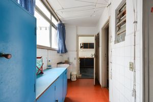 Image 25 - 919002