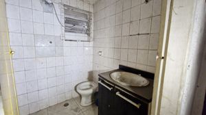Image 19 - 919011