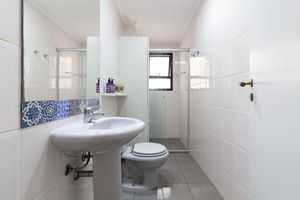 Image 19 - 919013