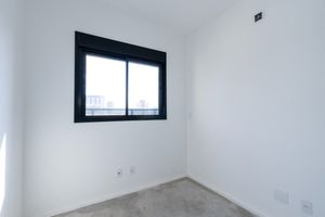 Image 12 - 919017
