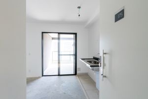 Image 18 - 919017