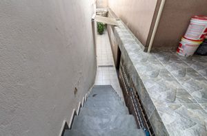 Image 23 - 919018