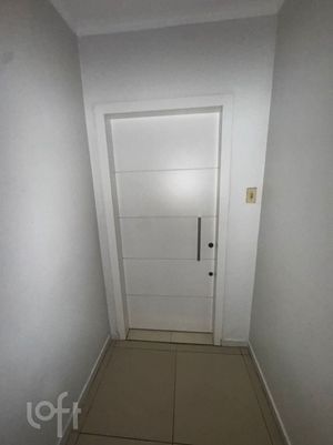 Image 19 - 919025