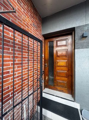 Image 20 - 919025