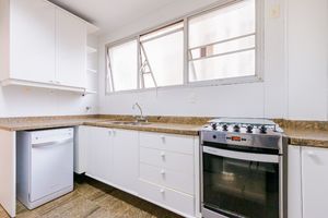 Image 30 - 919048