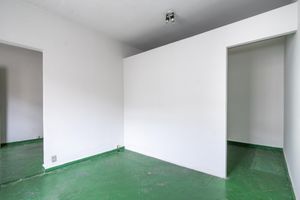 Image 33 - 919049