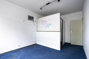 Image 38 - 919049
