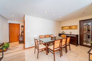 Image 3 - 919053