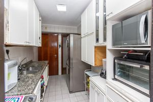 Image 25 - 919055