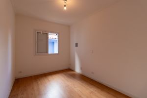Image 19 - 919076