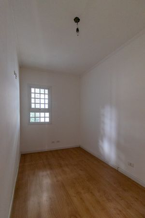 Image 27 - 919076