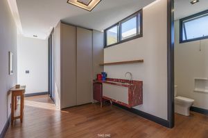 Image 31 - 919080