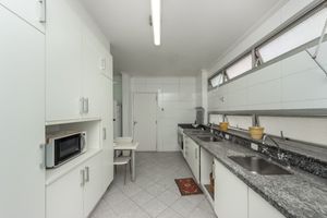 Image 23 - 919083