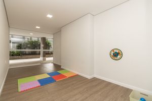 Image 33 - 919083