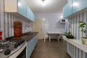 Image 16 - 919084