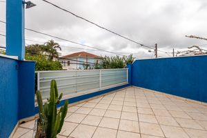 Image 10 - 919085