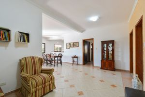 Image 37 - 919093