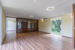 Image 10 - 919113
