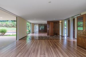 Image 18 - 919113