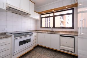 Image 18 - 919114