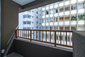 Image 12 - 919123