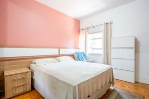 Image 19 - 919124
