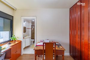 Image 15 - 919129