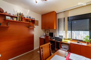 Image 16 - 919129
