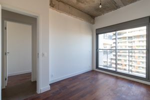 Image 28 - 919130