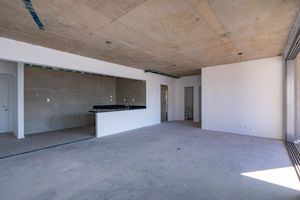 Image 21 - 919132