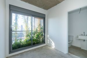 Image 37 - 919132