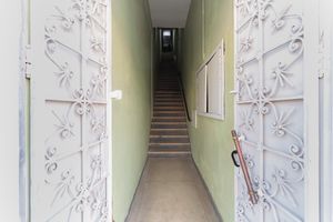 Image 19 - 919133