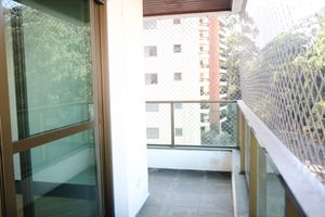 Image 12 - 919137