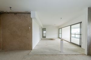 Image 21 - 919143