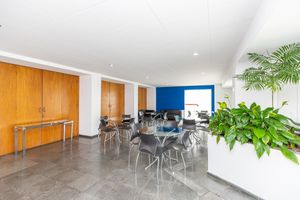 Image 33 - 919152