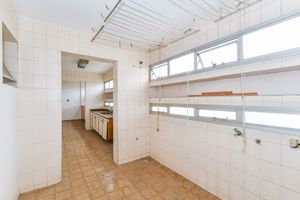 Image 29 - 919153