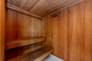 Image 19 - 919155
