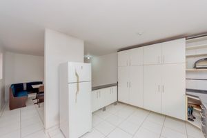 Image 11 - 919163