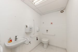 Image 15 - 919166
