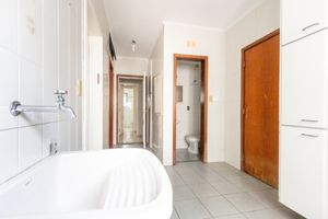 Image 33 - 919193
