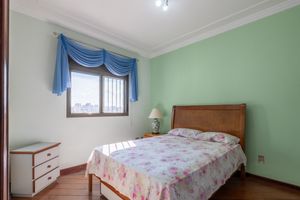 Image 17 - 919213