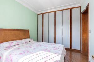 Image 19 - 919213