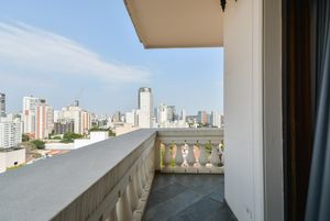 Image 30 - 919215
