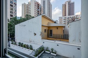 Image 15 - 919216