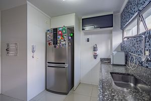 Image 38 - 919216