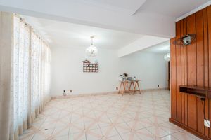 Image 5 - 919217