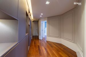 Image 36 - 919219